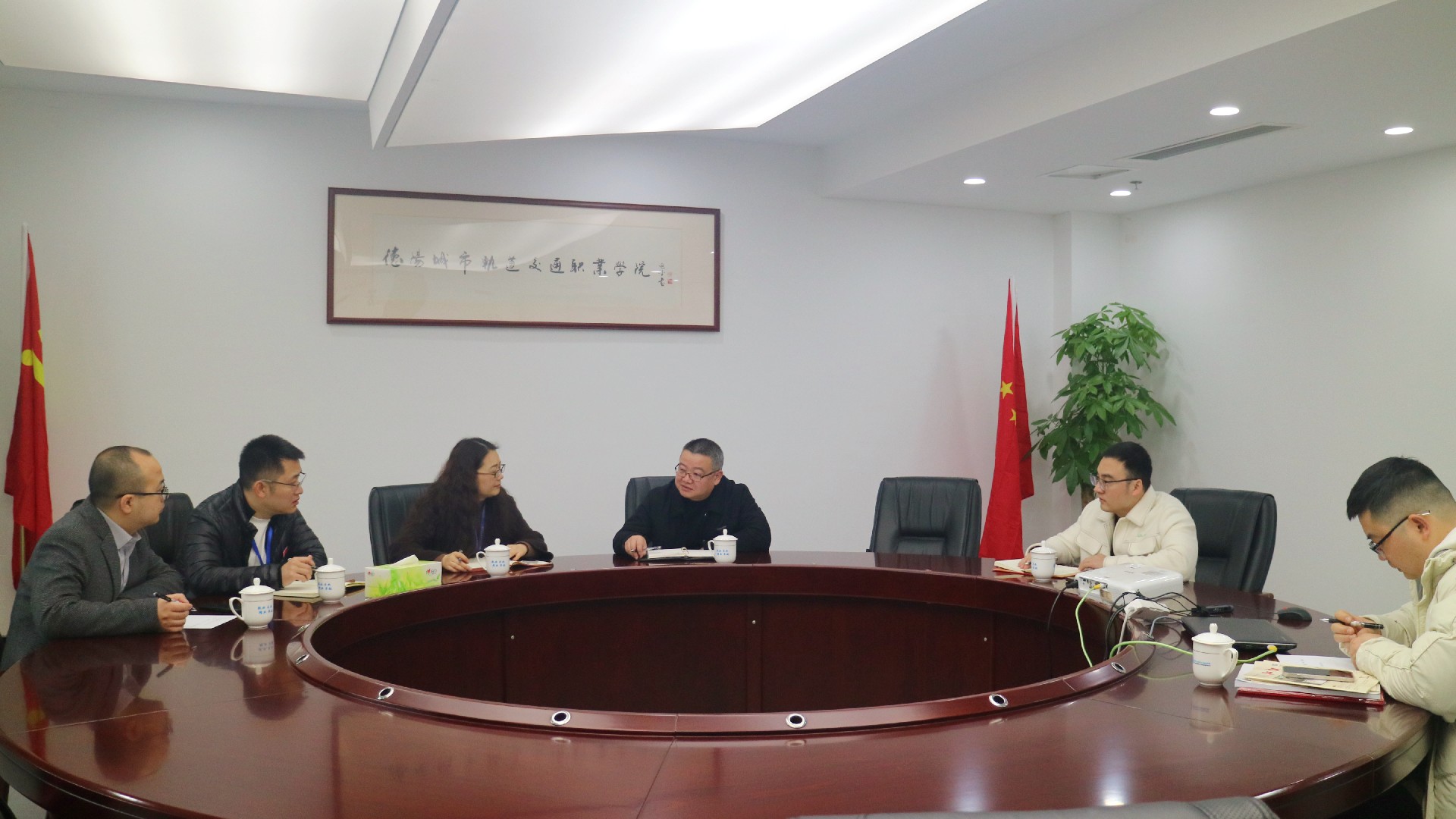什邡市委統(tǒng)戰(zhàn)部一行蒞臨我校調(diào)研指導(dǎo)
